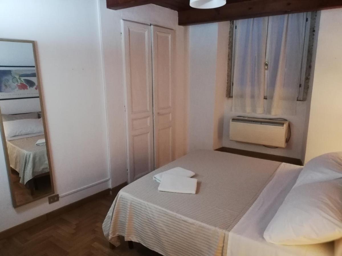 Coronari 45 Apartment Рим Екстер'єр фото